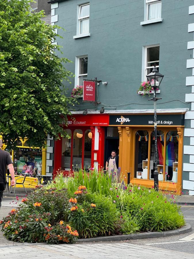 No. 1 Bridge Street Lägenhet Westport Exteriör bild
